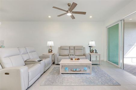 New construction Single-Family house 27136 Capri Shores Cir, Englewood, FL 34223 plan Seagrove - image 18