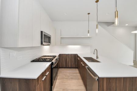 New construction Single-Family house 13109 Moncloa Dr, Houston, TX 77047 - image 6