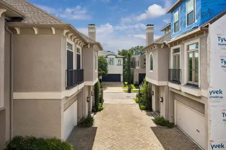 New construction Townhouse house 5329 Dora St, Houston, TX 77005 - image