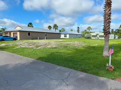 New construction Single-Family house 3 Palo Alto Ln, Port St. Lucie, FL 34952 - image