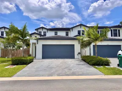 New construction Townhouse house 2950 Park Pl, Unit 5838, Dania Beach, FL 33312 - image