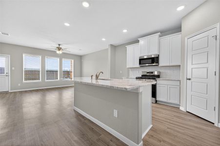 New construction Single-Family house 22007 Oia Island Dr, Hockley, TX 77447 - image 8