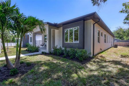 New construction Single-Family house 3109 Queen St N, St. Petersburg, FL 33713 - image