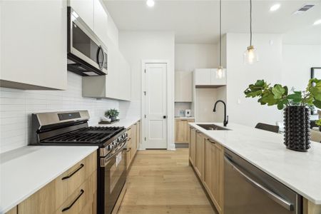 New construction Single-Family house 3911 Tulane St, Unit A, Houston, TX 77018 - image 14