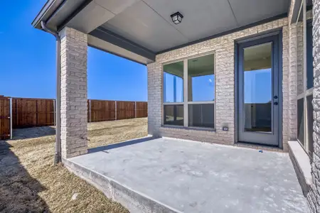 New construction Single-Family house 2227 Prickly Cactus St, Forney, TX 75126 plan 1523 - image 4
