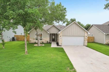 New construction Single-Family house 344 Webb St, Smithville, TX 78957 null- photo 0