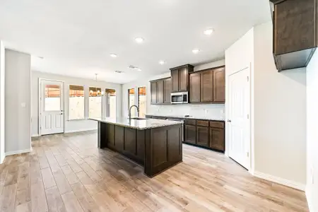 New construction Single-Family house 541 Mitchell Blvd, Weatherford, TX 76087 plan Cascade II - image 6