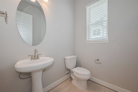 New construction Single-Family house 8917 Grovner Pl, Houston, TX 77055 - image 12