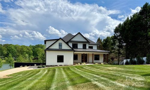 New construction Single-Family house 110 Emmaline Ct, Troutman, NC 28166 null- photo 0