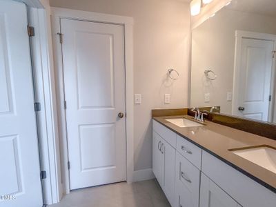 New construction Townhouse house 127 Sugar Run Dr, Unit 27, Fuquay Varina, NC 27526 null- photo 8 8