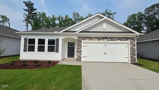 New construction Single-Family house 405 Conifer St, Sanford, NC 27332 plan Aberdeen - image