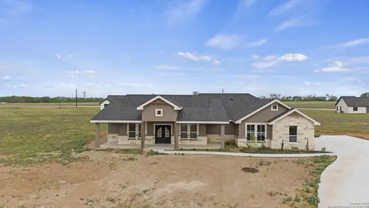 New construction Single-Family house 104 Hidden Path, Floresville, TX 78114 null- photo 0