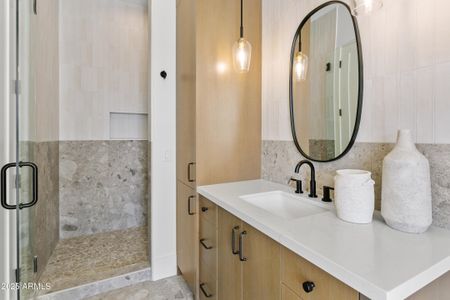 New construction Single-Family house 8125 E Gail Rd, Scottsdale, AZ 85260 - image 11