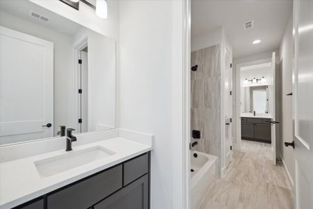 New construction Single-Family house 431 Venado View Ct, Conroe, TX 77304 - image 9