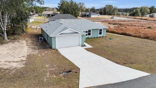 New construction Single-Family house 25 Locust Loop Ln, Ocala, FL 34472 - image