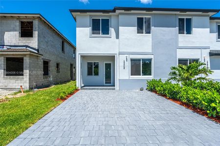 New construction Townhouse house 22425 Sw 125 Ave, Unit 22425, Miami, FL 33170 - photo 0