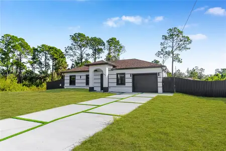 New construction Single-Family house 747 S Roma Ave, Lehigh Acres, FL 33974 - image