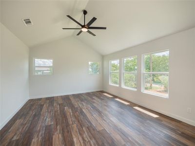 New construction Single-Family house 109 Elizabeth Dr, Spicewood, TX 78669 null- photo 3 3