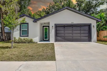 New construction Single-Family house 5105 68Th Wy N, St. Petersburg, FL 33709 - image