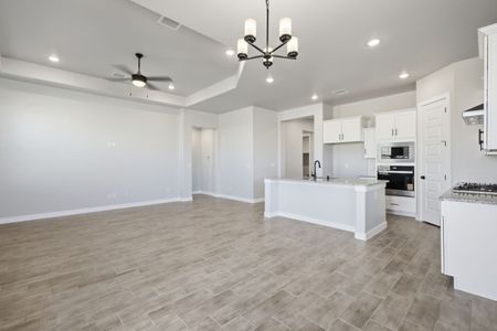 New construction Single-Family house 13316 Emerald Water Ct, El Paso, TX 79928 plan Valencia II - image 15