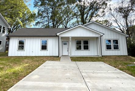 New construction Single-Family house 709 Charlotte Avenue, Statesville, NC 28677 - photo 0