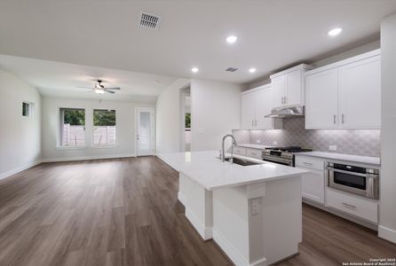 New construction Single-Family house 18402 Rhone Riv, San Antonio, TX 78256 plan Natalia - image 7