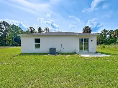 New construction Single-Family house 241 Live Oak Blvd, Crescent City, FL 32112 - image