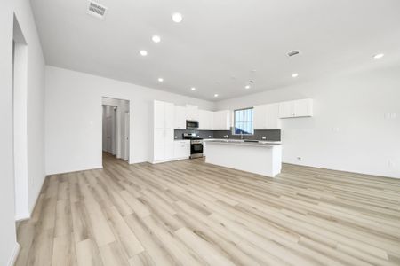 New construction Townhouse house 407 Legacy Pt, Unit A, Sealy, TX 77474 - image 16