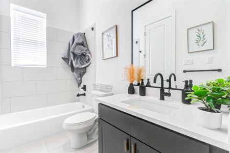 New construction Single-Family house 334 Eastwood St, Houston, TX 77011 - image 4