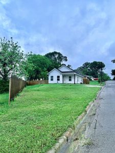New construction Single-Family house 810 Brown St, Brenham, TX 77833 - image