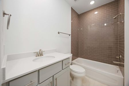 New construction Single-Family house 833 Fisher St, Unit C, Houston, TX 77018 - image 8