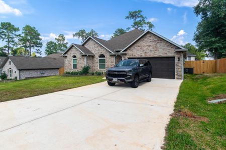 New construction Single-Family house 1460 River Oaks Dr, Huntsville, TX 77340 - image
