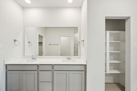 New construction Single-Family house 1105 Brittany Point Dr, Huffman, TX 77336 - image 3