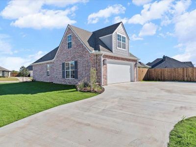 New construction Single-Family house 100 Victors Cir, McGregor, TX 76657 - image