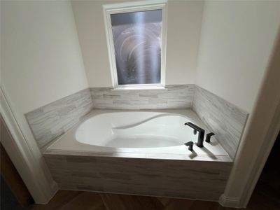 New construction Single-Family house 114 Capetown Cir, Conroe, TX 77356 - image 18