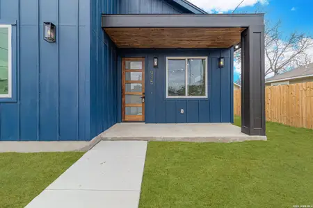 New construction Single-Family house 915 Saint James, San Antonio, TX 78202 - image