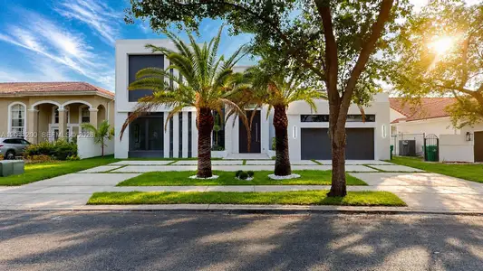 New construction Single-Family house 16022 Nw 83Rd Ct, Miami Lakes, FL 33016 - image