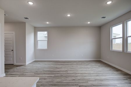 New construction Single-Family house 2547 Rambo Dr, San Antonio, TX 78224 null- photo 12 12