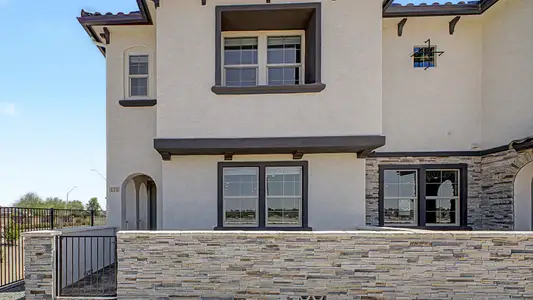 New construction Townhouse house 13975 W Luke Pkwy, Surprise, AZ 85374 plan The Delaney - image