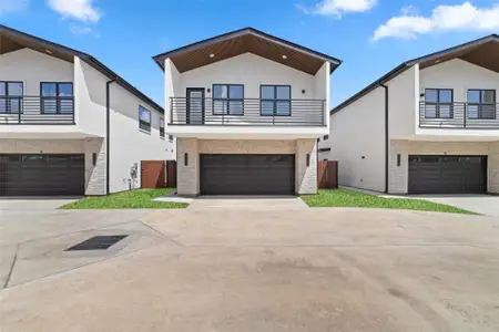 New construction Single-Family house 1811 N Spring Dr, Unit 7, Houston, TX 77373 - image