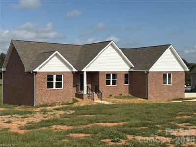 New construction Single-Family house 130 Oak Pointe Ln, Wilkesboro, NC 28697 - image