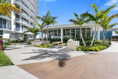 New construction Condo house 220 Lake Shore Dr, Unit 817, Lake Park, FL 33403 - image