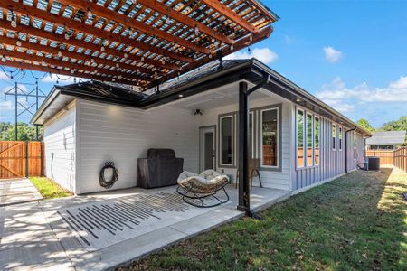 New construction Single-Family house 829 Maloma Rd, Tool, TX 75143 - image