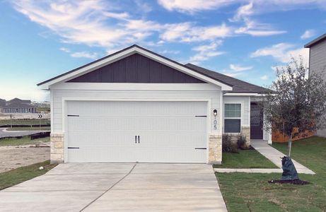 New construction Single-Family house 105 Captain Dooley Lane, Jarrell, TX 76537 Acorn- photo 0