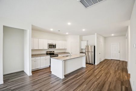 New construction Single-Family house 3706 Quartz Manor Dr, Angleton, TX 77515 plan Sagan - image 12