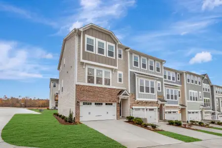 New construction Townhouse house 2732 Hunter Woods Dr, Apex, NC 27502 plan Buckingham - image