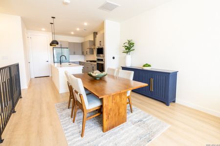 New construction Townhouse house 719 E Locust, Unit 4110, San Antonio, TX 78212 - image 16