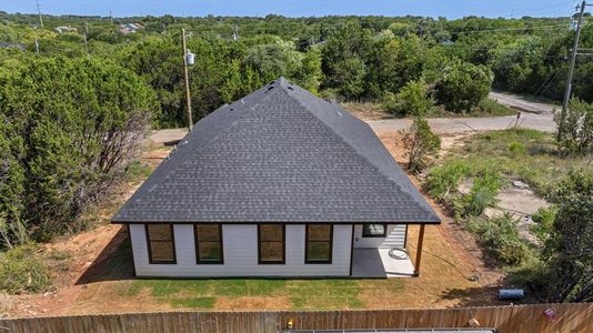 New construction Single-Family house 5915 Black Pine Cir, Granbury, TX 76048 - image