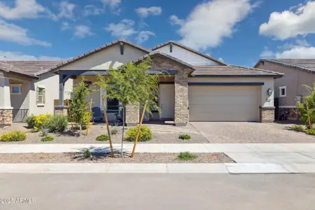 New construction Single-Family house 20606 E Avenida Del Valle Ct, Queen Creek, AZ 85142 Cambridge- photo 0