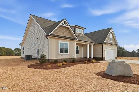 New construction Single-Family house 1345 Scarlet Oak Rd, Spring Hope, NC 27882 - image